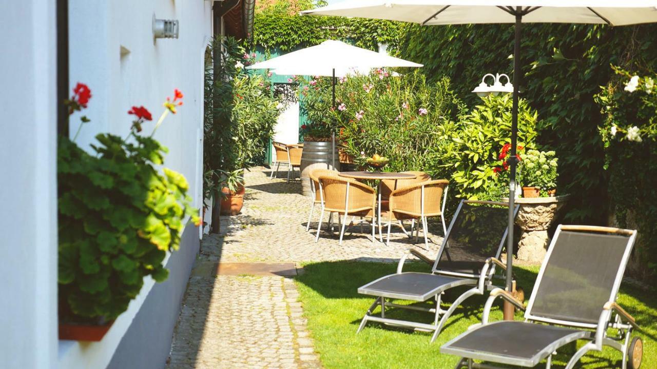 Gaestehaus Doris Purbach am Neusiedlersee Exterior photo