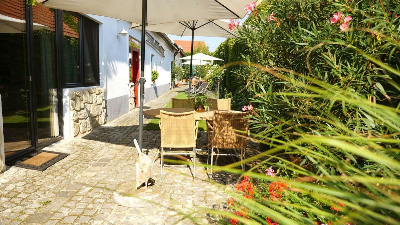 Gaestehaus Doris Purbach am Neusiedlersee Exterior photo